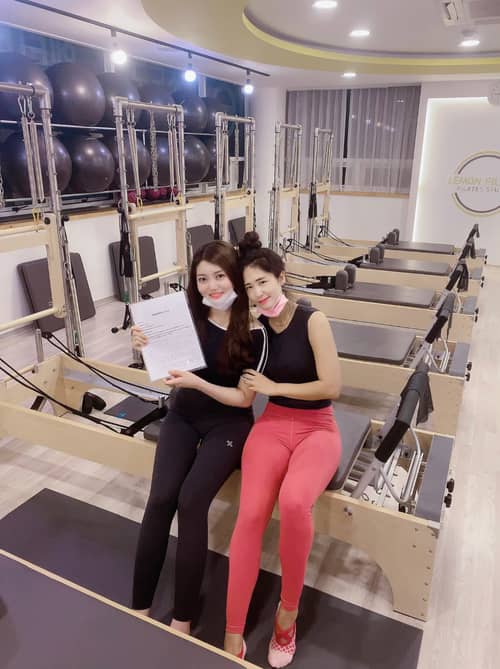 기구 필라테스 룸에서 강사님과 남긴 소중한 기념사진