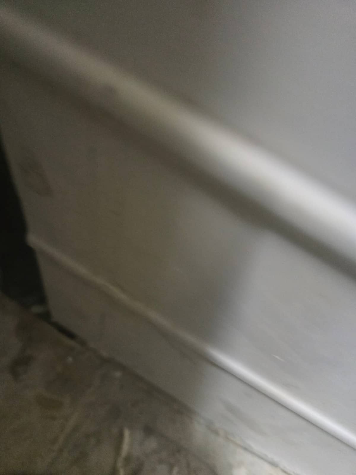 욕조 에이프런 측면 실리콘 부위 점검